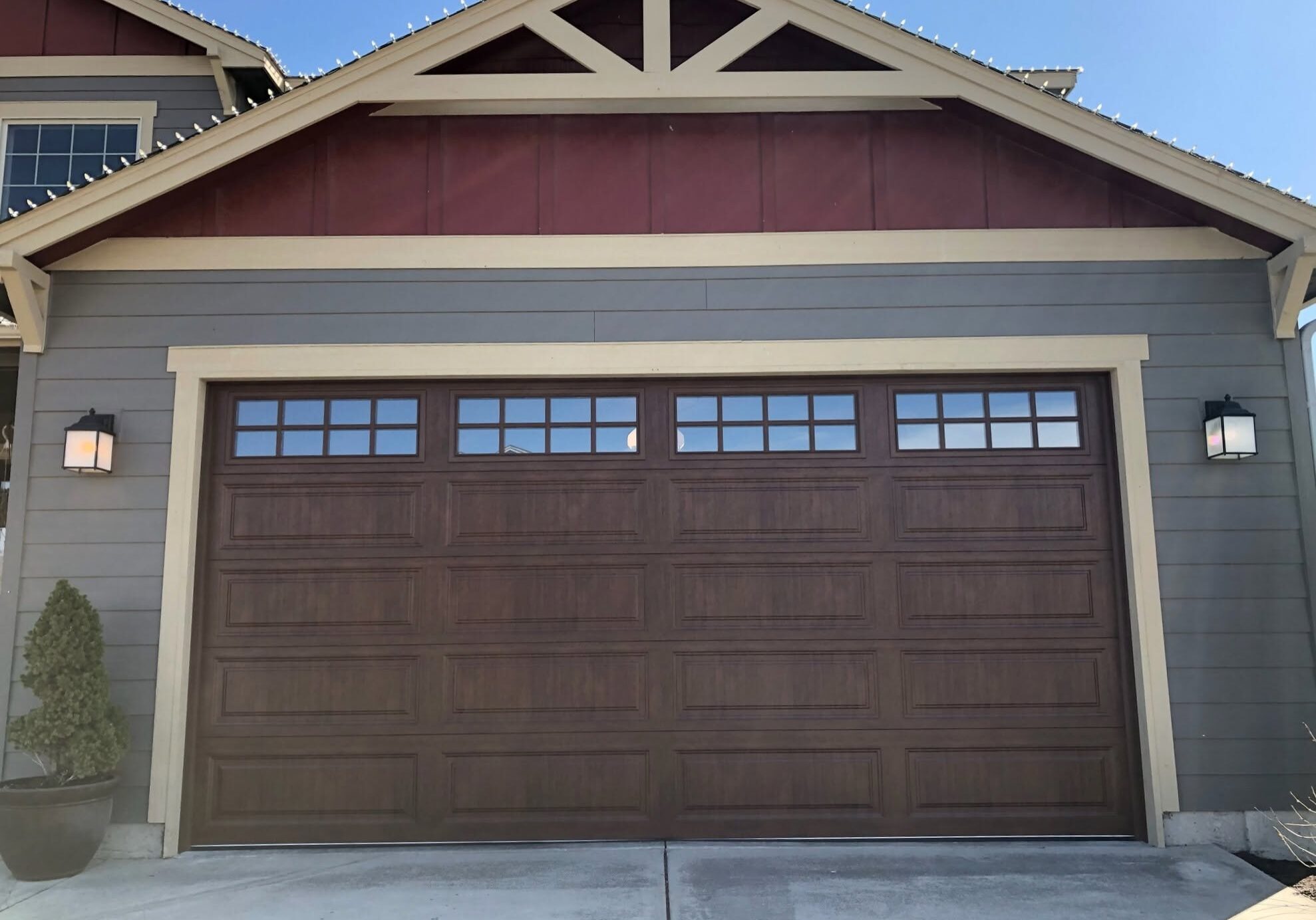 brown door nice